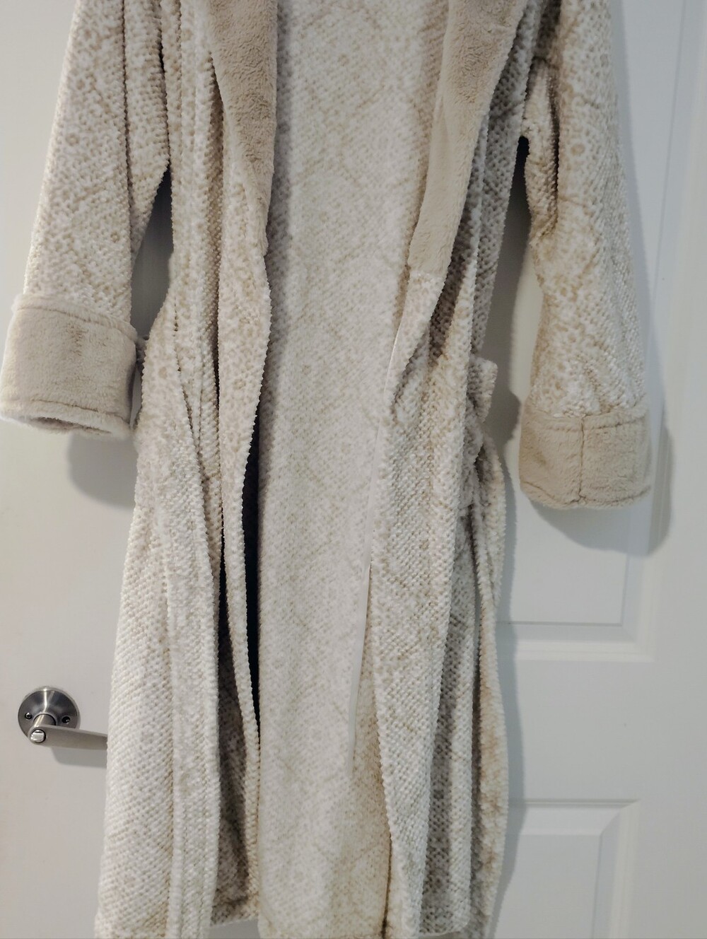 Plush Long Bath Robe in Brown And Cream - Cozy Home Bath Wrap (Size XL)